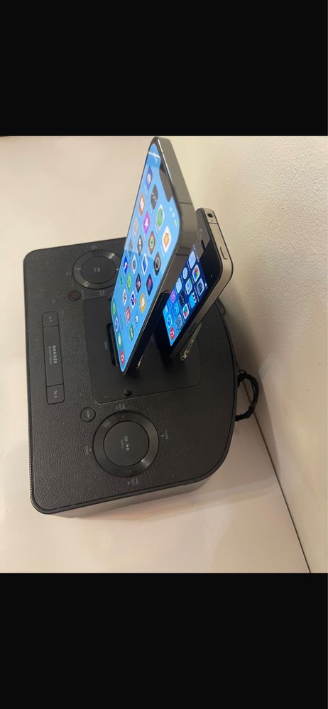 Philips Docking Staion Iphone Ipod Ipad Radio Mp3 Link Alarm