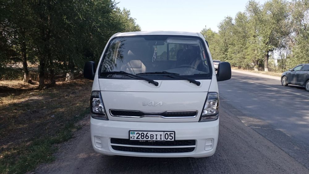 Продам грузовой автомобиль Kia bongo