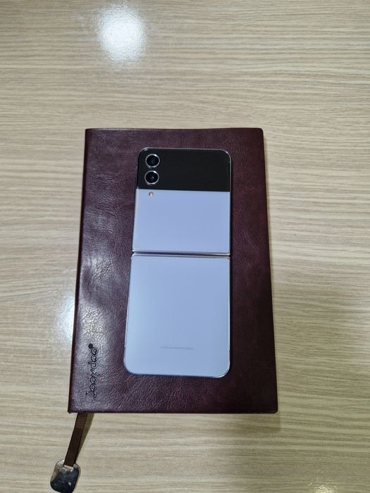 Samsung Z Flip 4