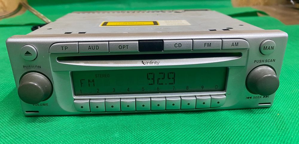 Cd player auto Infinity Becker-adaptor BT Usb