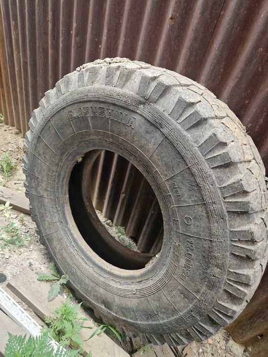 покрышка колеса 105см диаметр, б\у, даром