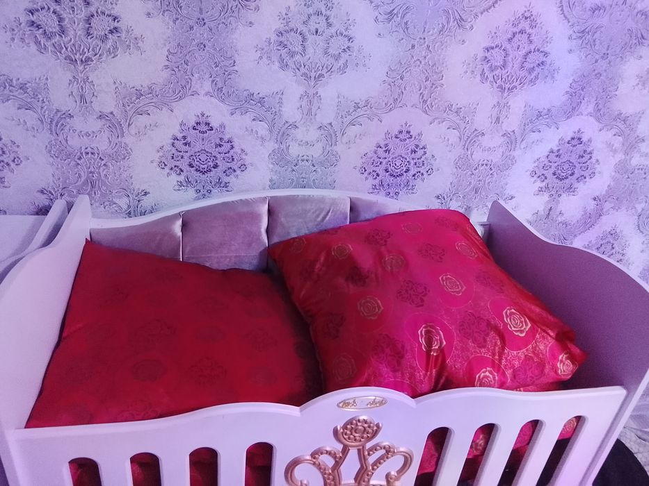 Детский кровать сотилади