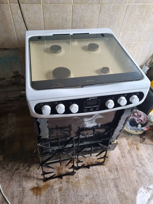 Газовая плитка        .