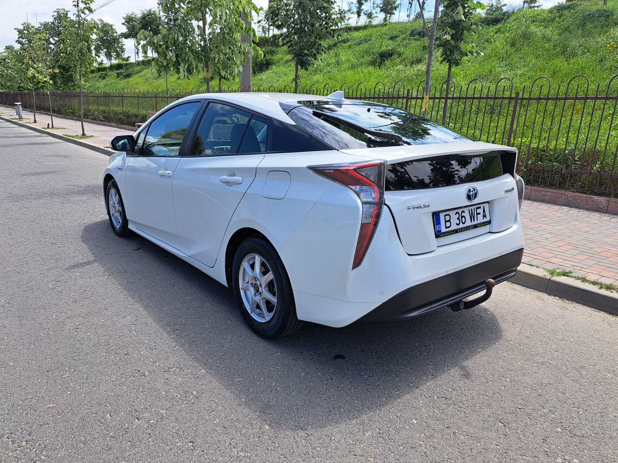 Toyota Prius Hibrid 4 An 2018 PROPRIETAR