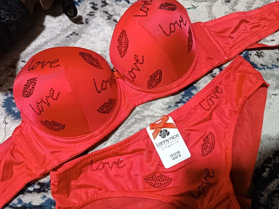 Kiyimlar ayollar va bolalar