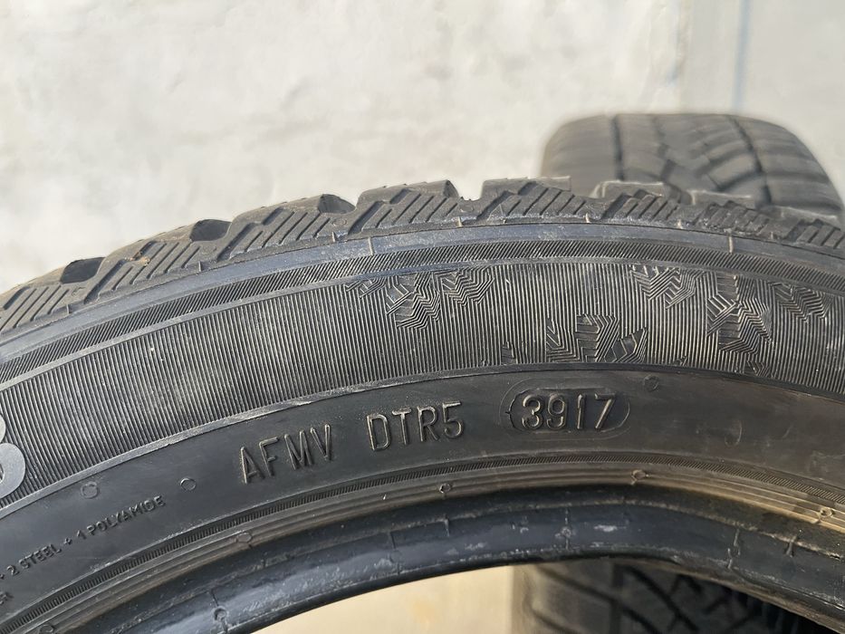 2 бр. зимни гуми 195/50/15 Semperit DOT 3917 6+mm