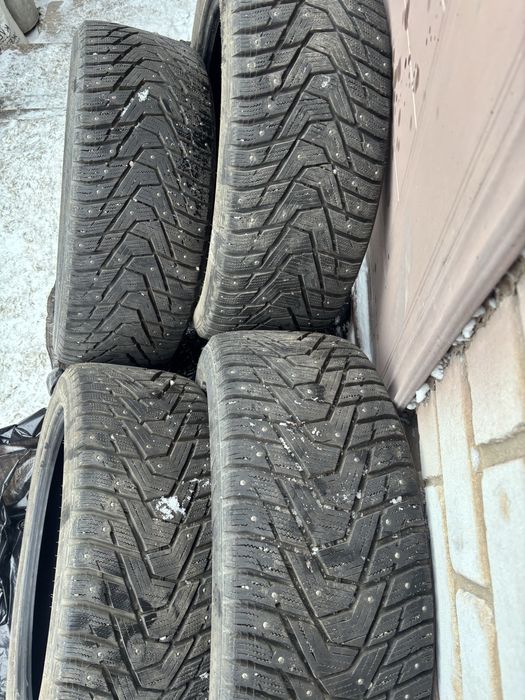 Шины зимние Hankook шипованные новые 255/45/R20