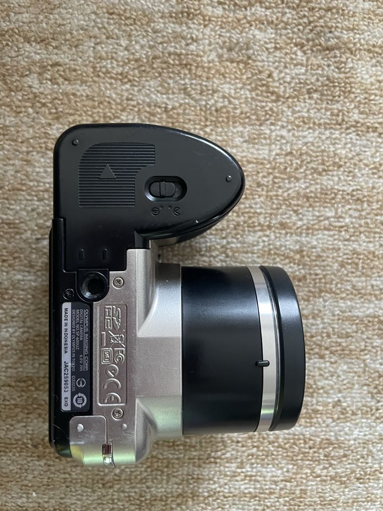 Фотоапарат Olympus sp-600uz