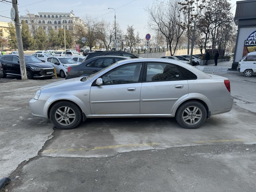 Продам Lacetti 1.8 AT