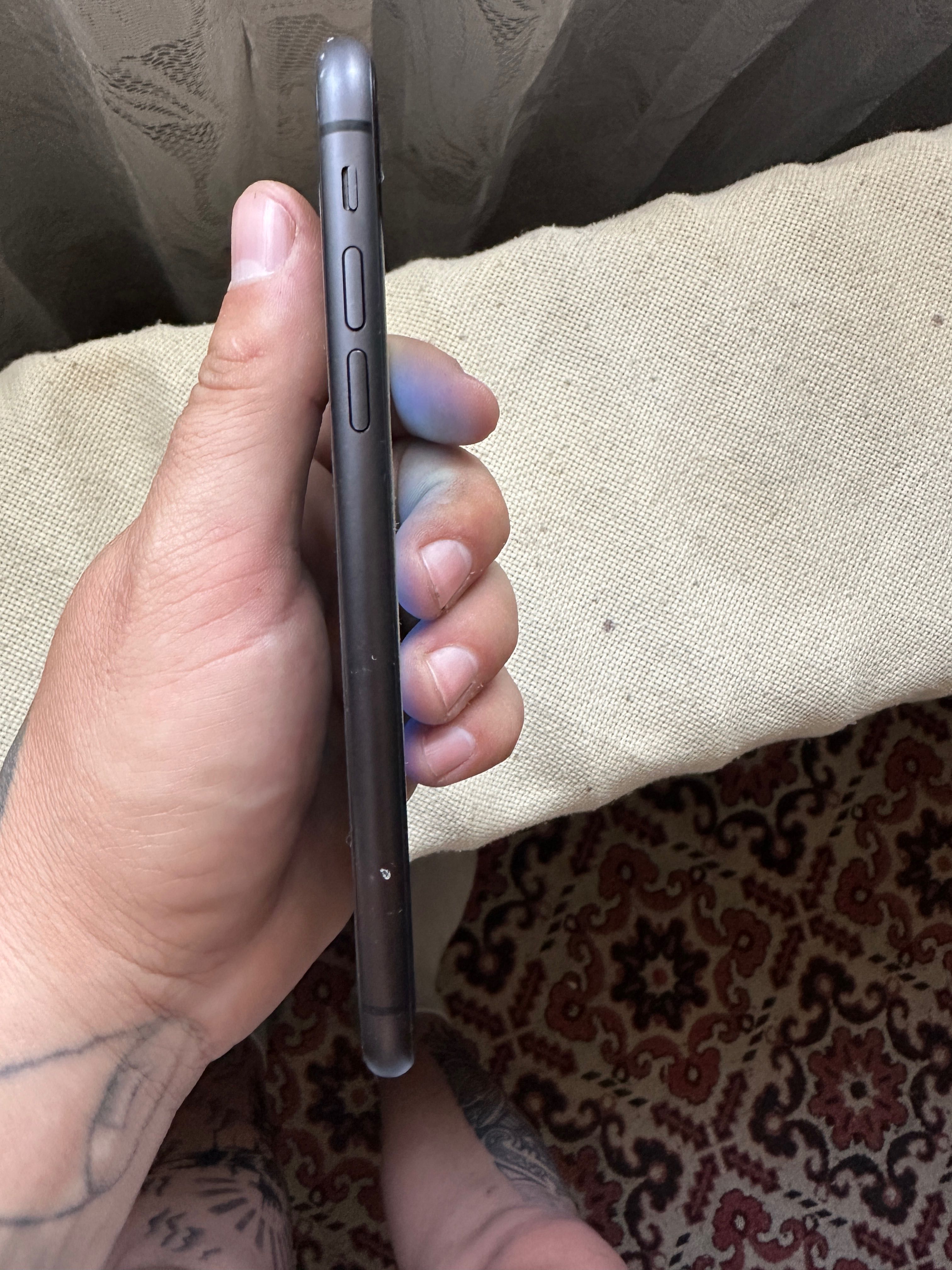 Iphone 11 90% Battery ЛИЧНО ПРЕДАВАНЕ!