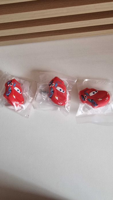 Manere, butoane Fulger McQueen pentru mobila copii