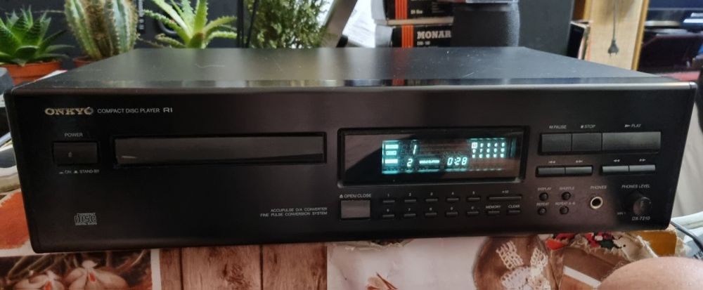Linie audio completă Onkyo