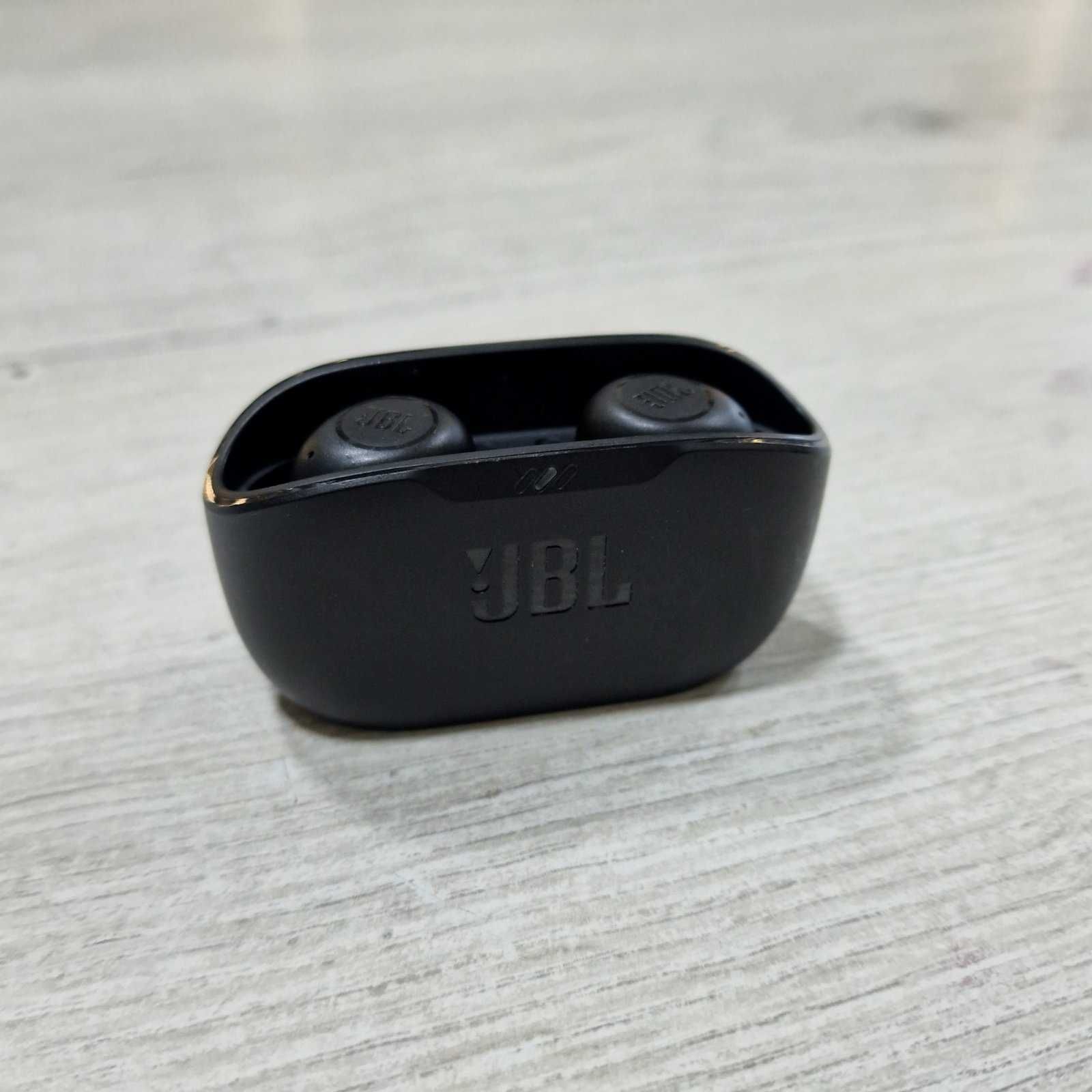 Безжични слушалки JBL Vibe Buds