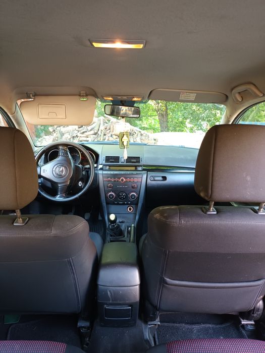 Se vinde Mazda 3