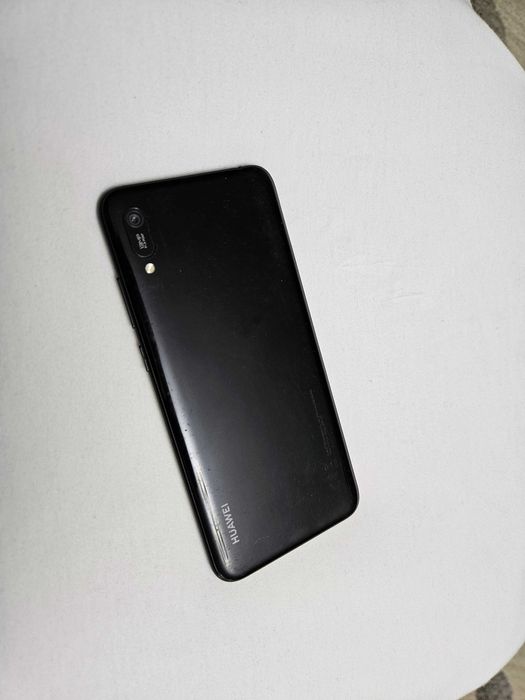 Huawei Y6 2019 Dual stare buna , foliie display