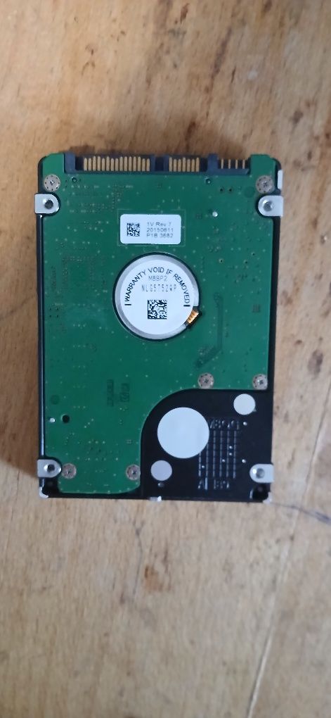 Vând hard disk și ssd