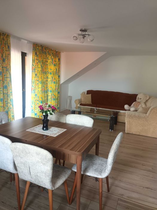 Apartament de închiriat