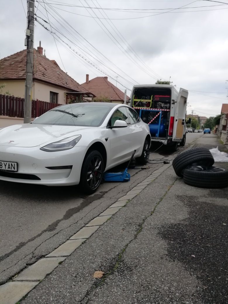 Vulcanizare mobila  Sibiu camioane autoturisme