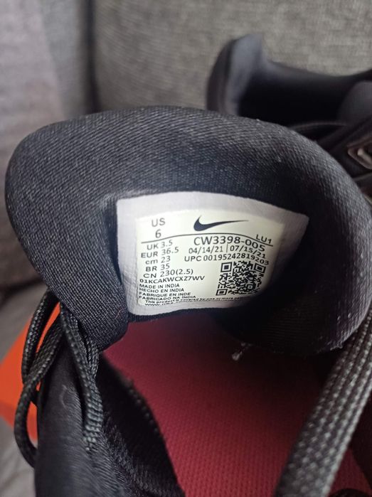 Маратонки Nike Air Max Bella TR 4
Nike Маратонки Air Max Bella T