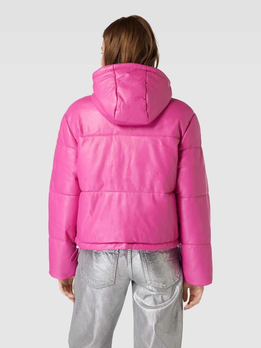 Пухено  яке в цвят  фуксия
