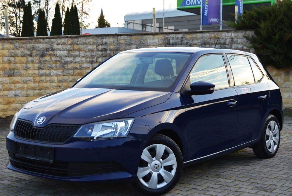 Skoda Fabia 2015 Motor 1.0 Benzină 60 CP  Euro 6 Climatizare  Geamuri electrice