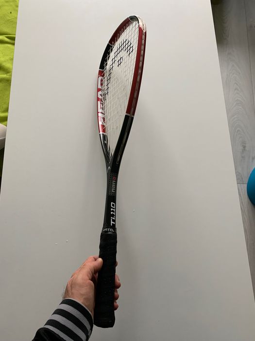 Продавам ракета за скуош HEAD