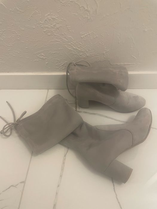 Светло сиви чизми