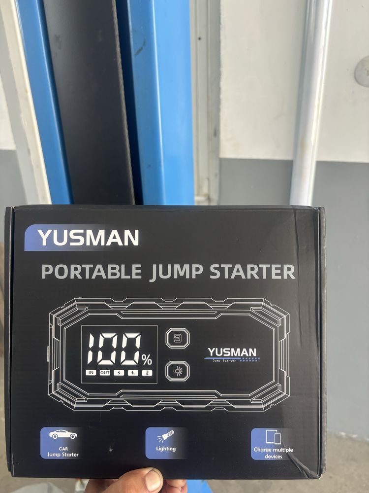 Дигитално стартерно устройство jump starter