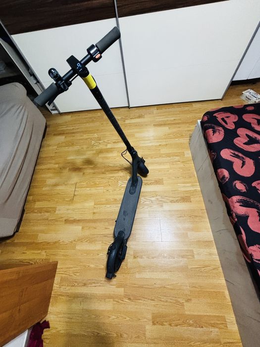 Xiaomi Mi Electric Scooter Essential.