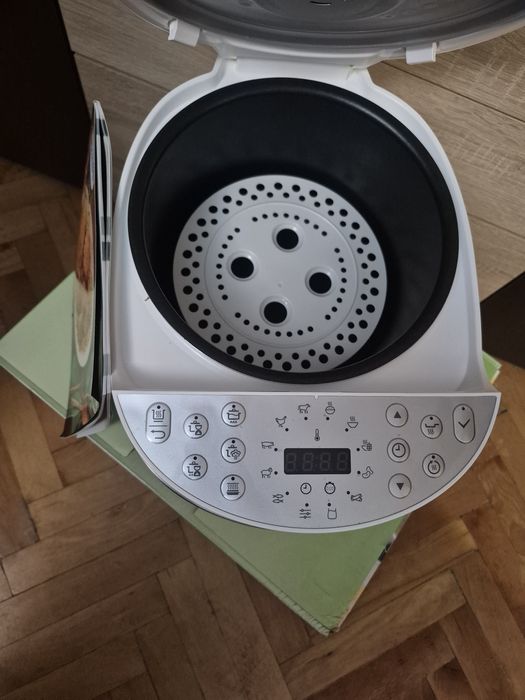 Мултикукър Philips