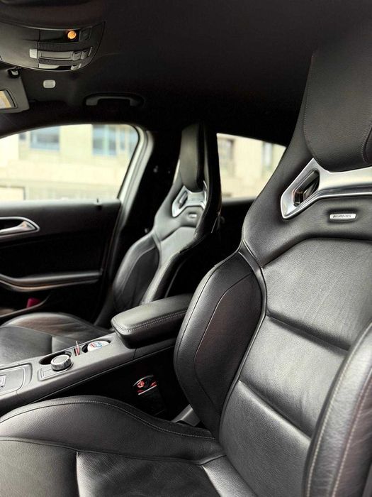 Mercedes GLA 45 AMG / 2.0 benzina/4x4/Camera/Navi/Harman Kardon/Recaro