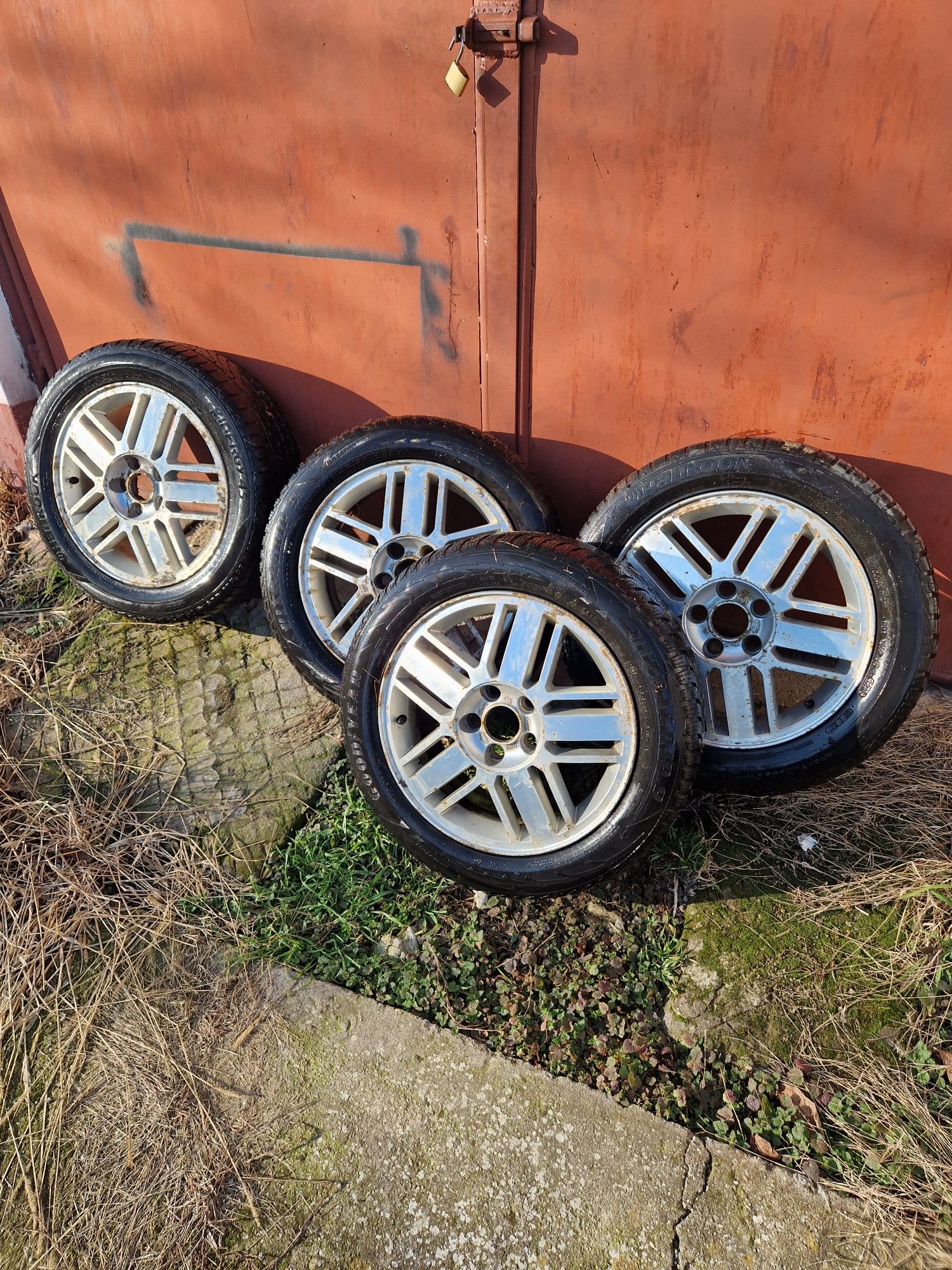 Vand jante cu cauciucuri Ford 5x108 r16"