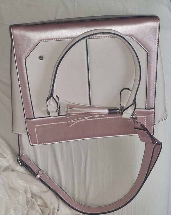 Geantă de damă diferite modele