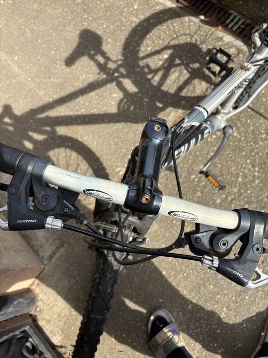 Vand Bicicleta Bulls