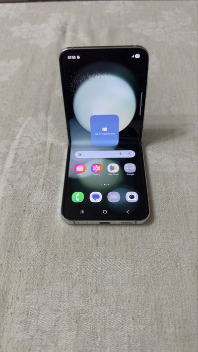 Samsung Galaxy Z Flip5 в гаранция още 18 месеца