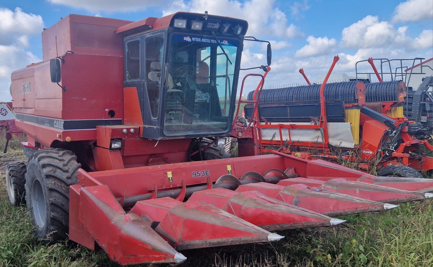 Combina  case ih  1680