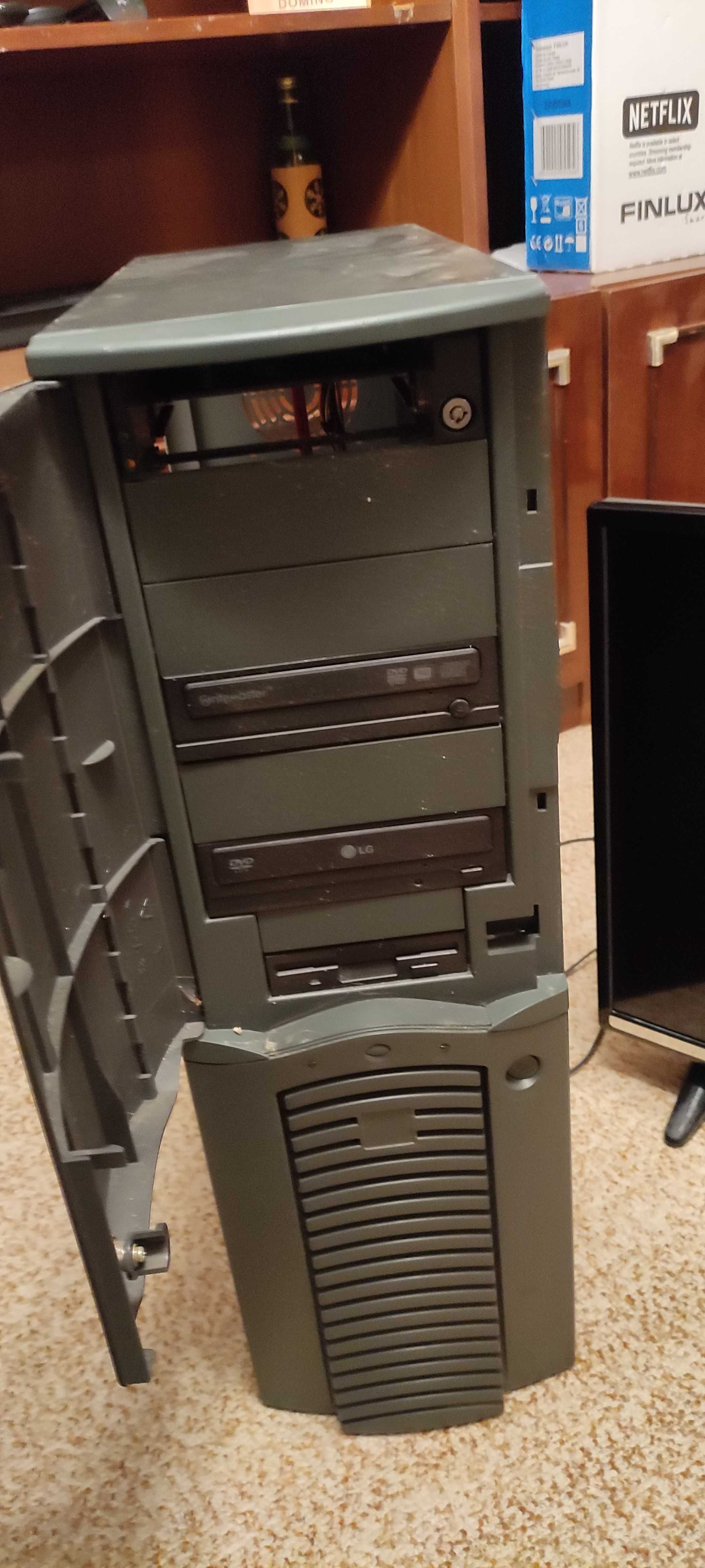 Сървър и компютър HP