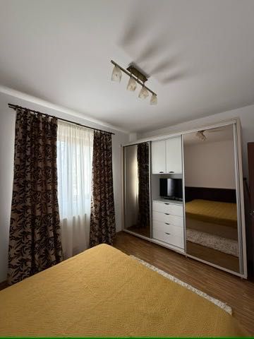 Apartament 2 camere spațios + Parcare