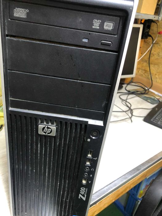 Бюджетен Геймърски компютър HP Z400 SSD 256 + 1 tb HD