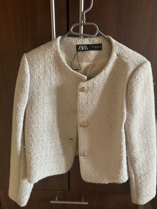 Дамско яке от Zara