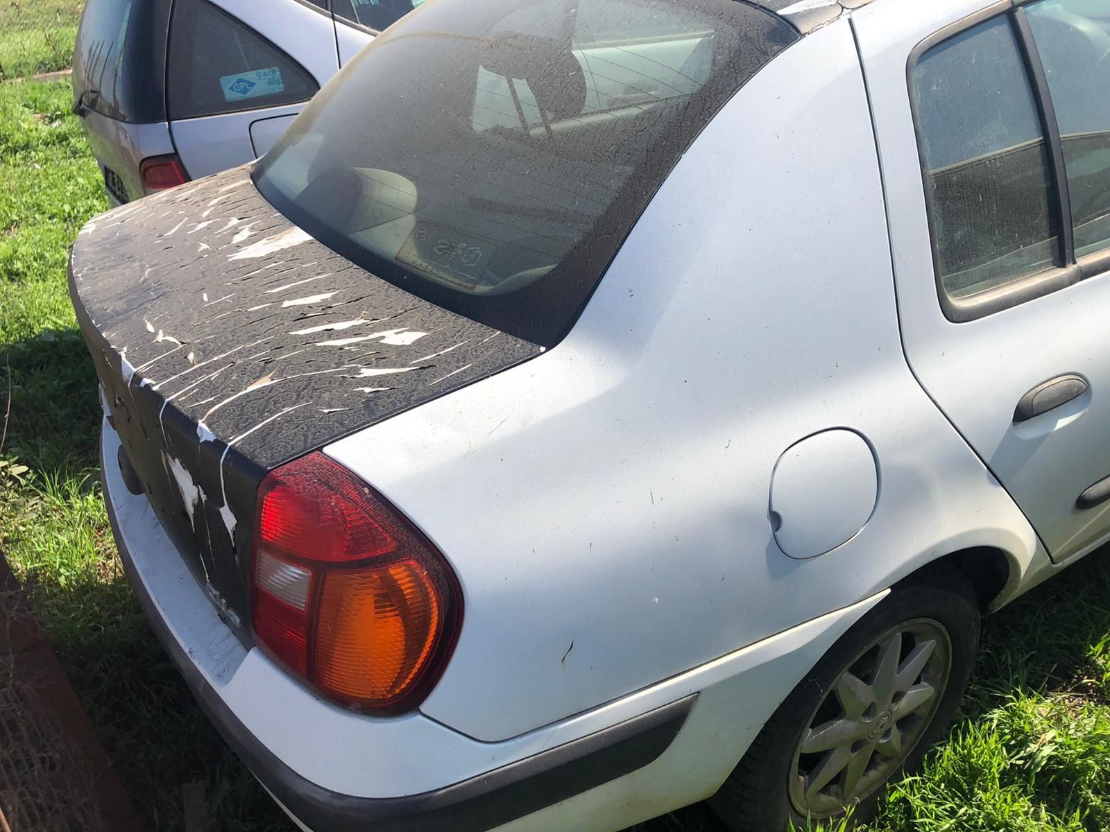 Dezmembrez Renault Clio Symbol 1.5 Dci