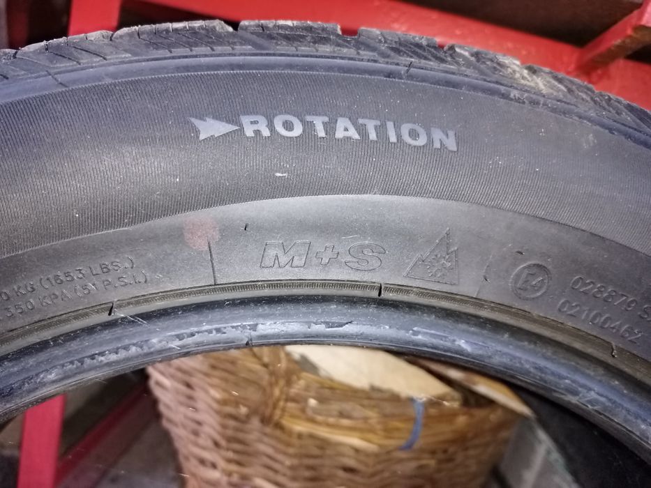 ,4cauciuc M+S 225/55/18,2 cauciucuri vara225/60/17