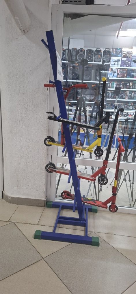Продам стойку для самокатов