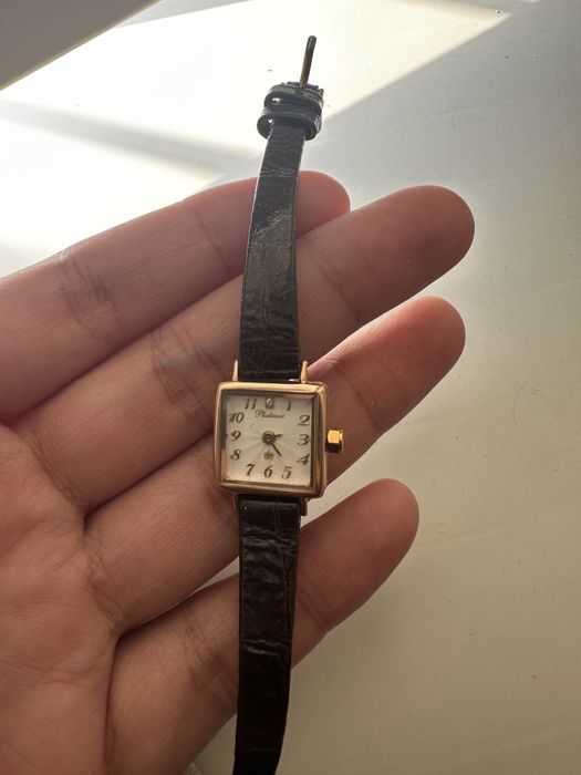 Продам золотые часы Platinor 585