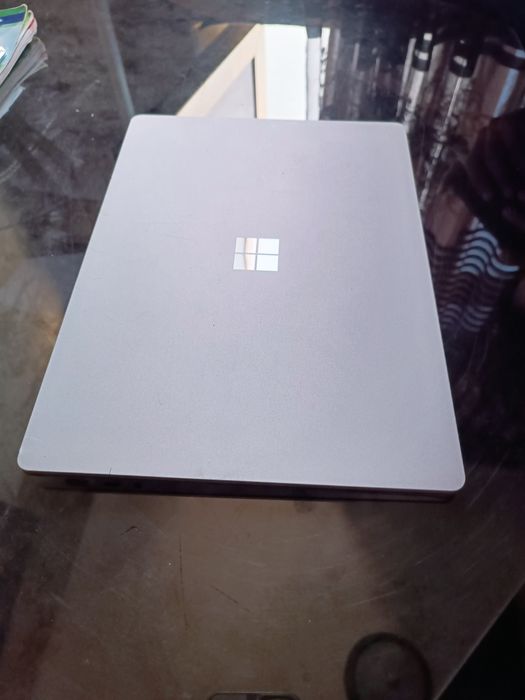 Microsoft surface laptop 4
