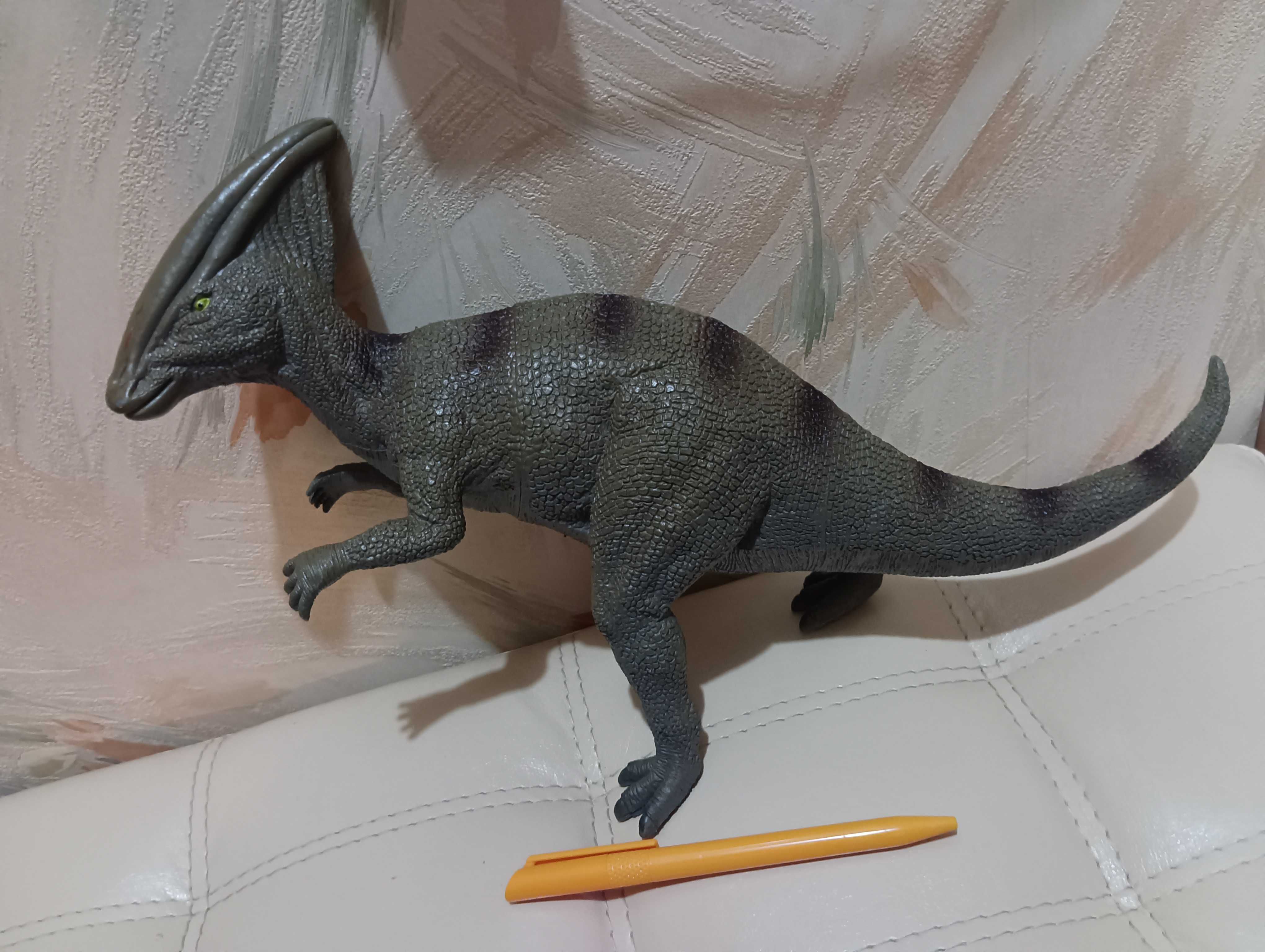 Продам игрушку динозавр