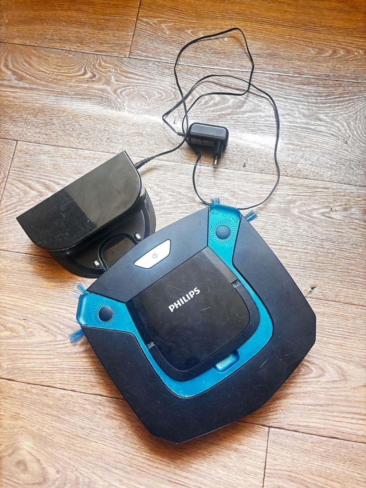 Продам робот пылесос PHILIPS