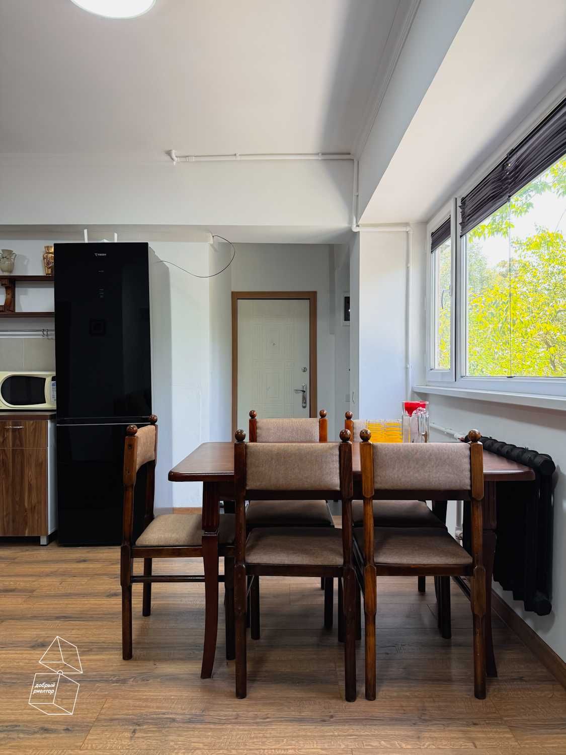(Добрый) Алайский, 70 м², 3/3/9, Ретро квартира