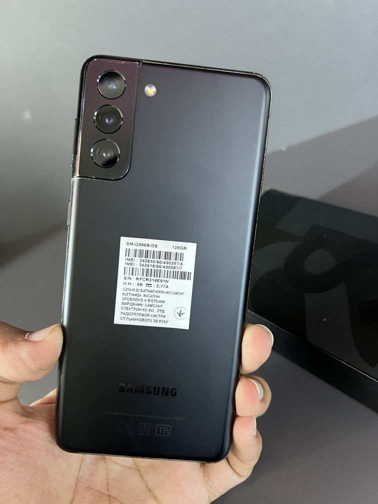 Samsung S21+  Galaxy buds 2 в подарок