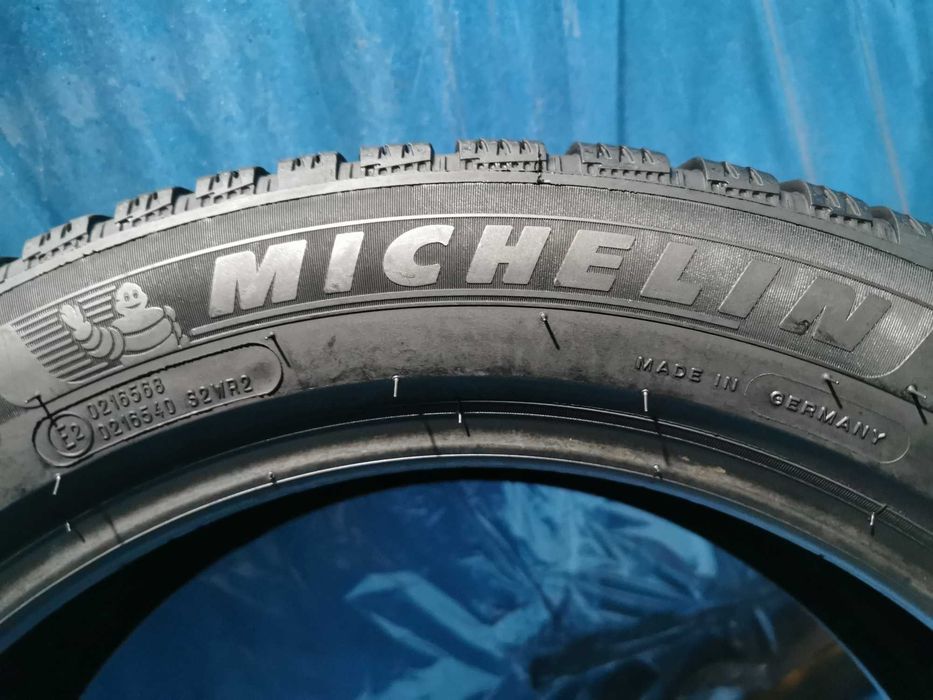225 50 17 michelin m+s 4 buc